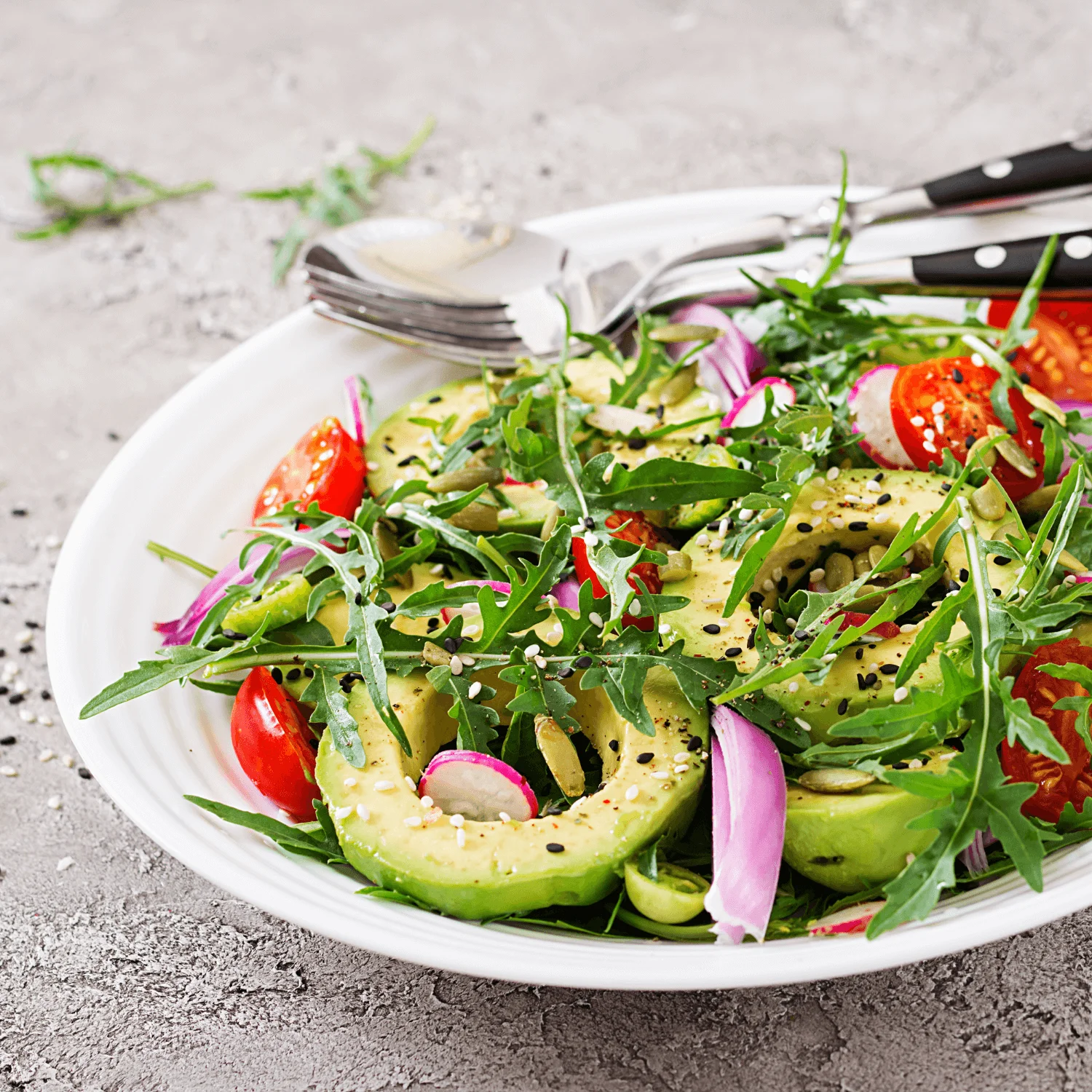 Arugula and avocado salad