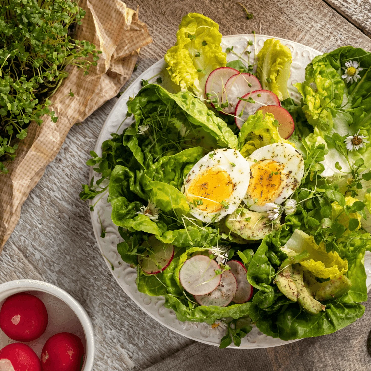 Eggs and greens salad 1